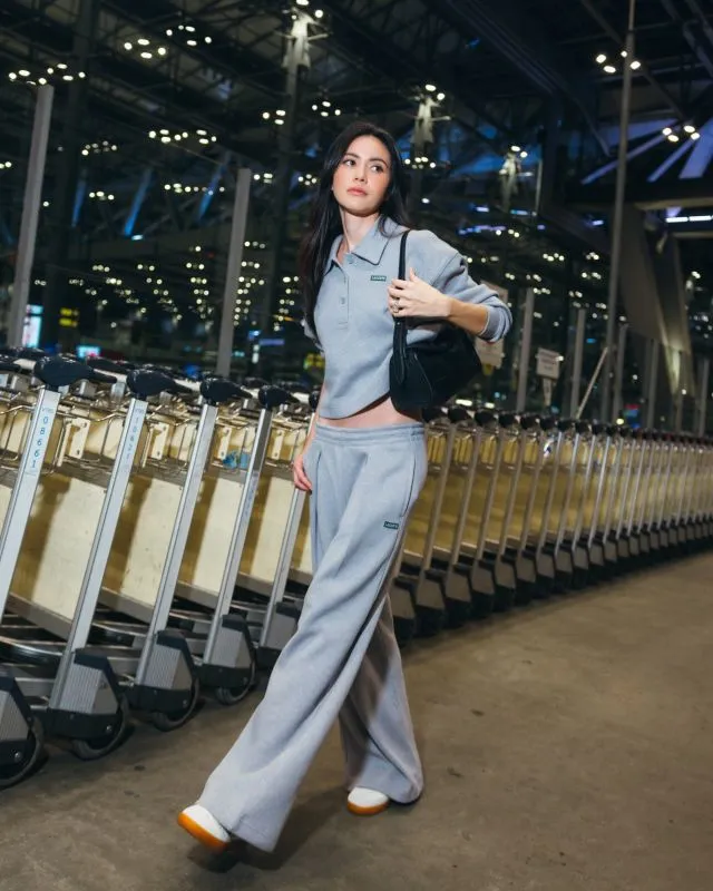 จากรันเวย์ถึงสนามบิน เมื่อคนดังเปลี่ยน Paris Fashion Week เป็นเวทีแจ้งเกิดระดับโลก