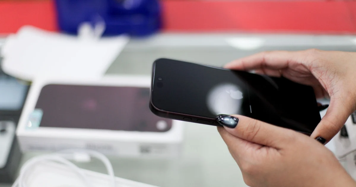 ปัญหา iPhone 18 Pro Max เชื่อมต่อเครือข่ายหาย AT&T และเหตุผลที่ซอฟต์แวร์ช่วยไม่ได