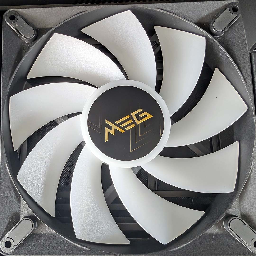 เลือกเคสเกือบไฮเอนด์หรือสุดทาง: NZXT H6 RGB+ vs MSI MEG Maestro 900R