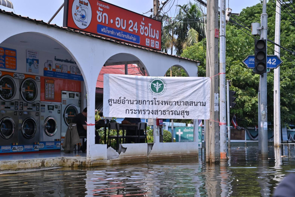 น้ำท่วมสูง แต่อย่าปล่อยใจจมลึก สุขภาพจิตภัยพิบัติต้องเดินคู่ไปกับการแพทย์ฉุกเฉิน
