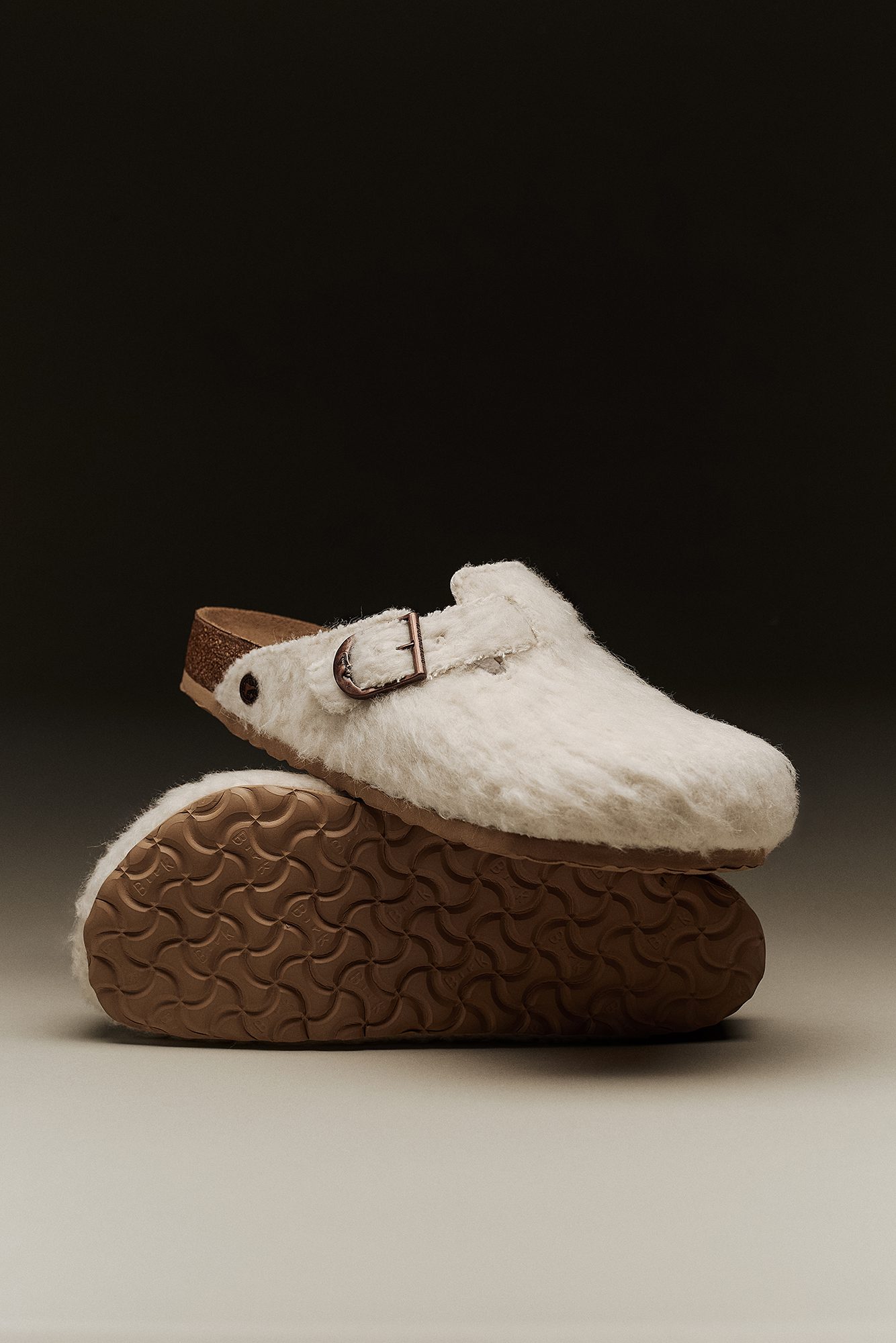 Birkenstock Boston collaboration เมื่อรองเท้าคลาสสิกถูกเล่าใหม่ด้วย Moon Buckle