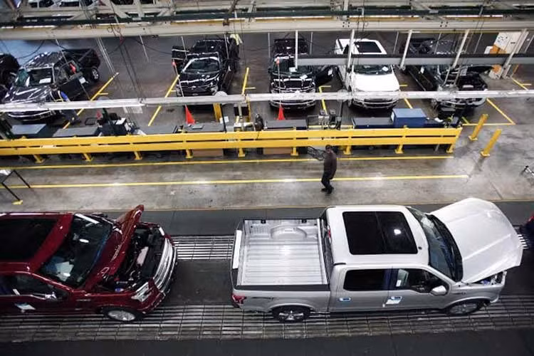 ชิ้นส่วนปลอม Ford เขย่าห่วงโซ่อุปทาน รถยนต์ ในอเมริกาเหนือ