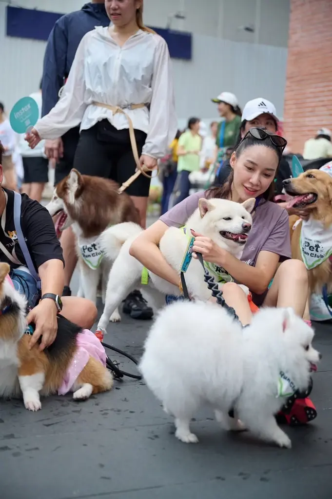 สมาร์ตโฟนสำหรับสัตว์เลี้ยง SMART Pets Phone คุ้มไหมสำหรับเจ้าของยุคใหม่