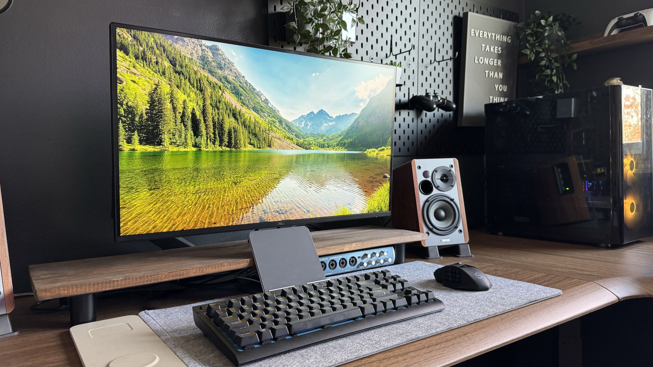 Prime Day home office deals อัปเกรดโต๊ะทำงานคุ้มไหม