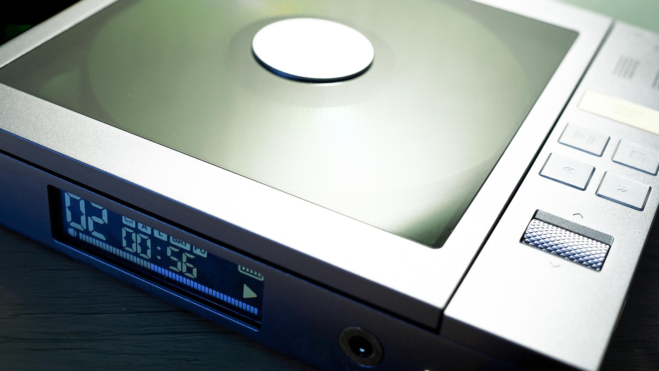 เครื่องเล่น CD สมัยใหม่กลับมา พร้อม Bluetooth และ DAC ไฮบริด