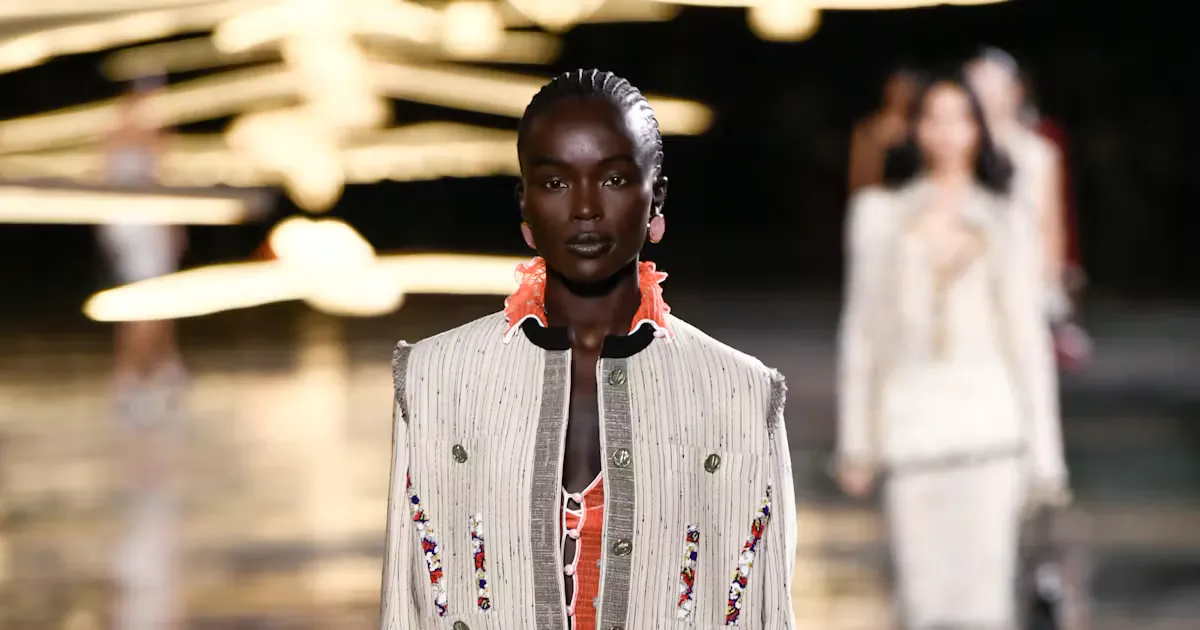 Matthieu Blazy Chanel เมื่อโค้ดหรูถูกแปลเป็นความเท่ารุ่นใหม่