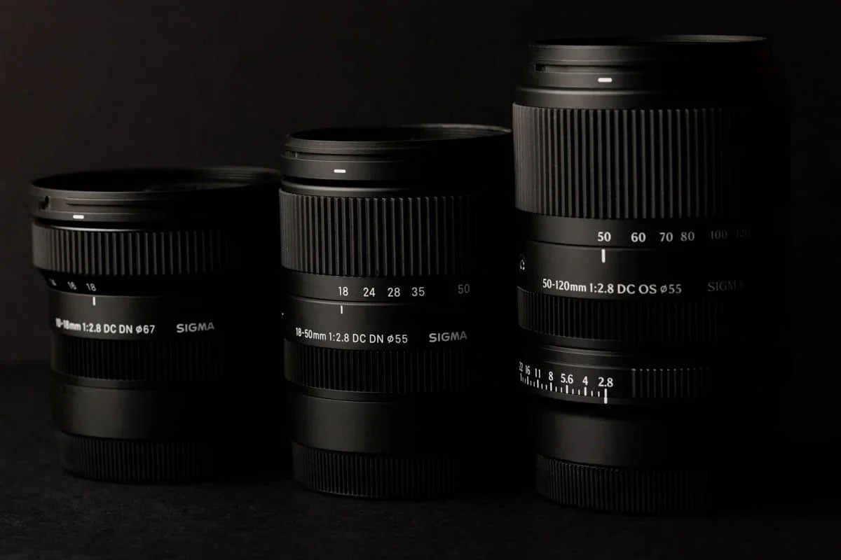 เลนส์ Sigma 50-120mm f/2.8 DC OS ซูมเทเลเบาเป็นพิเศษสำหรับ APS-C