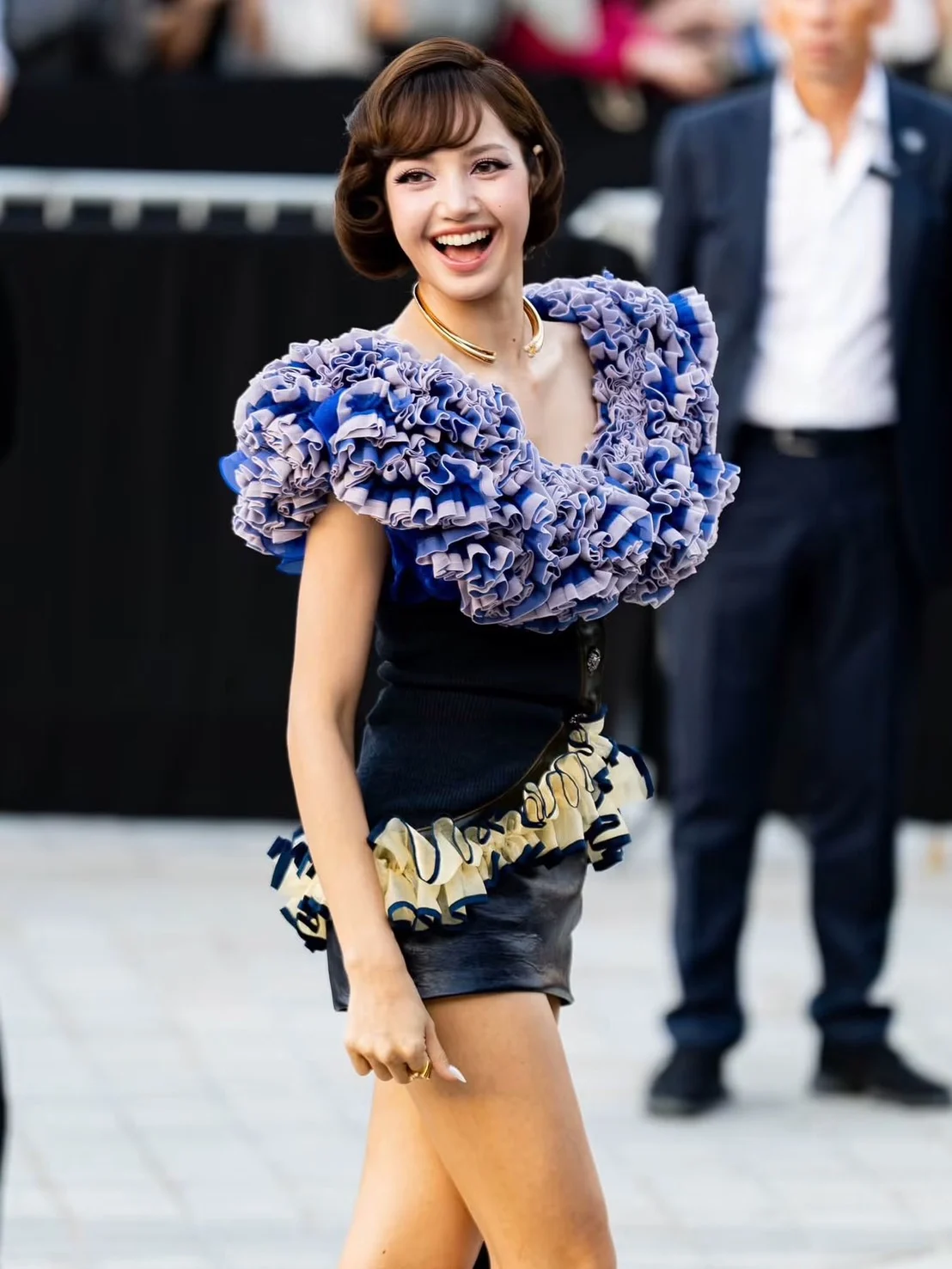เมื่อปารีสกลายเป็นเวทีของป๊อปสตาร์และแบรนด์หรู