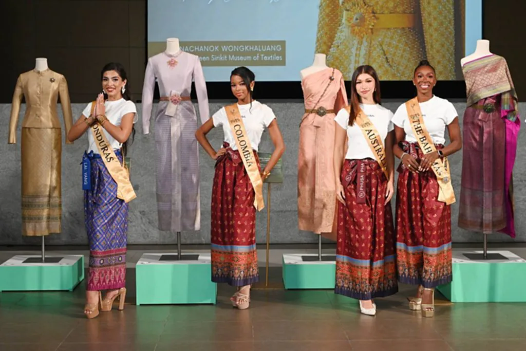 เมื่อชุดไทยพระราชนิยมกลายเป็นภาษาการทูตบนเวทีโลก