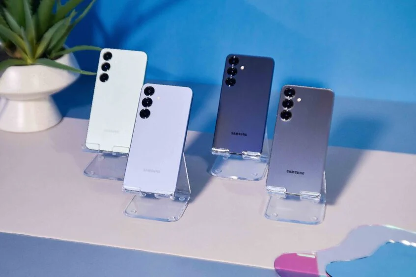 จับตา One UI 9 บน Android 17 เรือธงนำ ก่อนกลางและประหยัดตามคิว