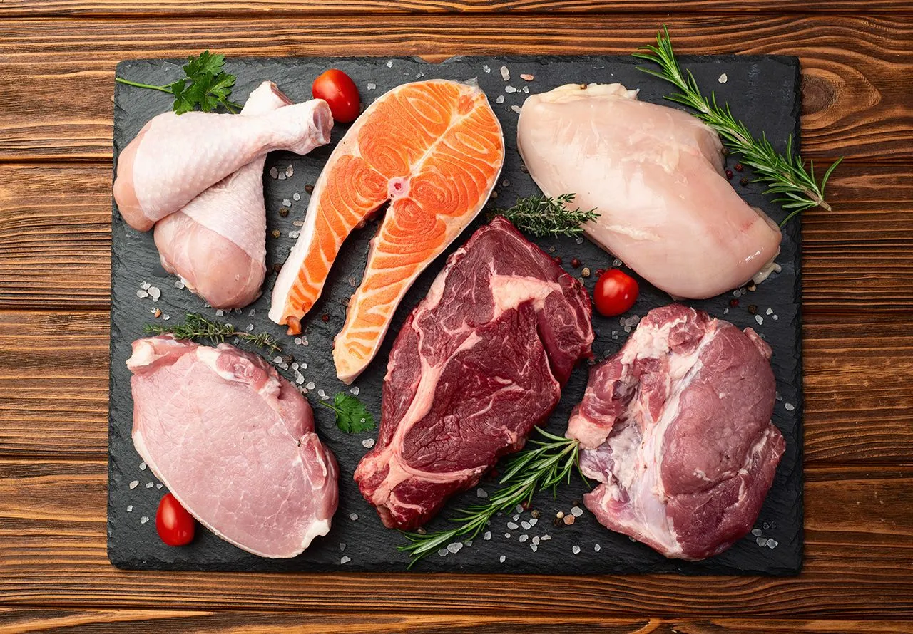 เนื้อสัตว์ไขมันต่ำ 4 ชนิด เปรียบเทียบโปรตีนและผลต่อสุขภาพหัวใจ