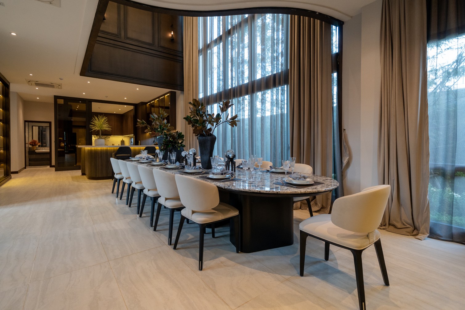 Modern French Luxury Living ยกระดับบ้านหรูด้วยศิลปะการใช้ชีวิต