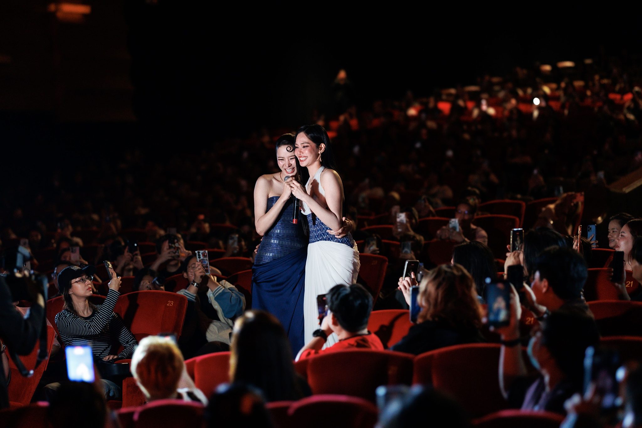 ปุยนุ่น-บิ๊นท์ เสิร์ฟบัวสวรรค์ร้อนแรง ข่มขลัง EP.5 ทำโรงหนังกรี๊ดแทบแตก