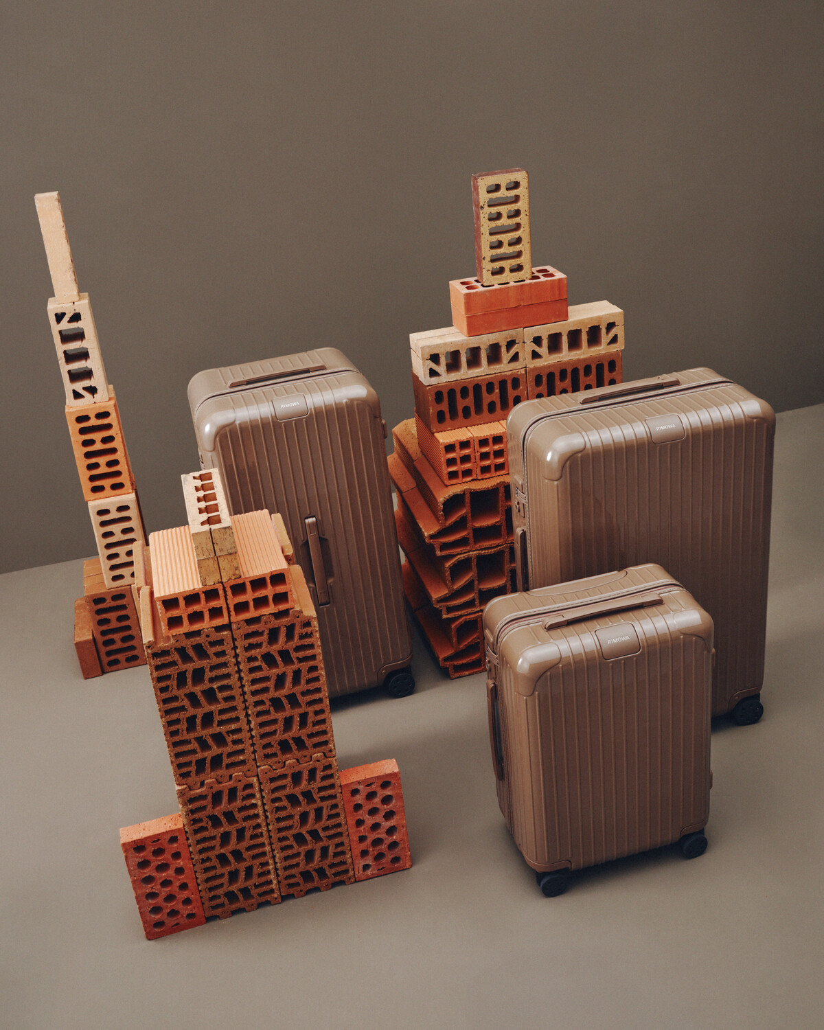 RIMOWA ปรับกลยุทธ์คู่ขนาน ทั้งร้านค้าแฟลกชิปและสีธรรมชาติใหม่