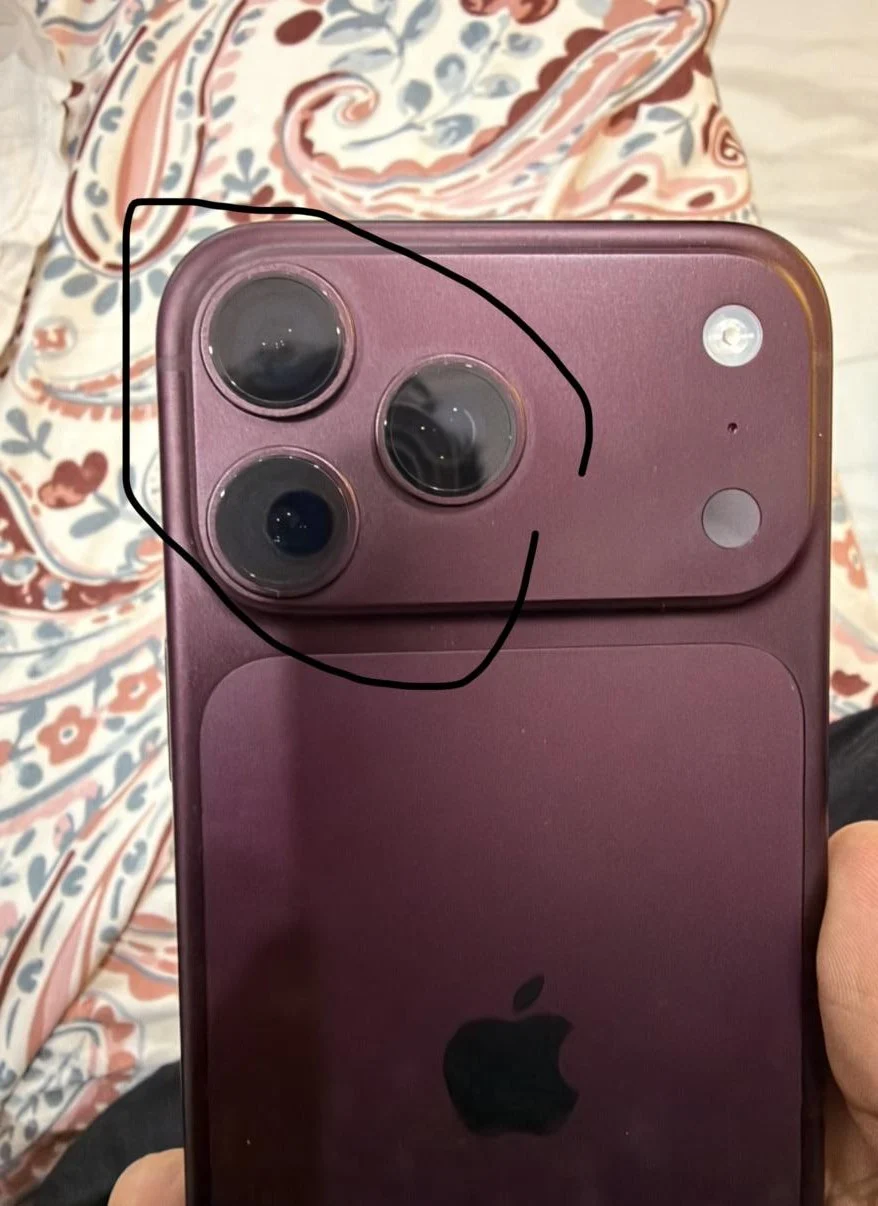 ไขปริศนาสีด่างรอบกล้อง iPhone 18 Pro สีบรรกันดี สีซีดหรือแค่ฝุ่น