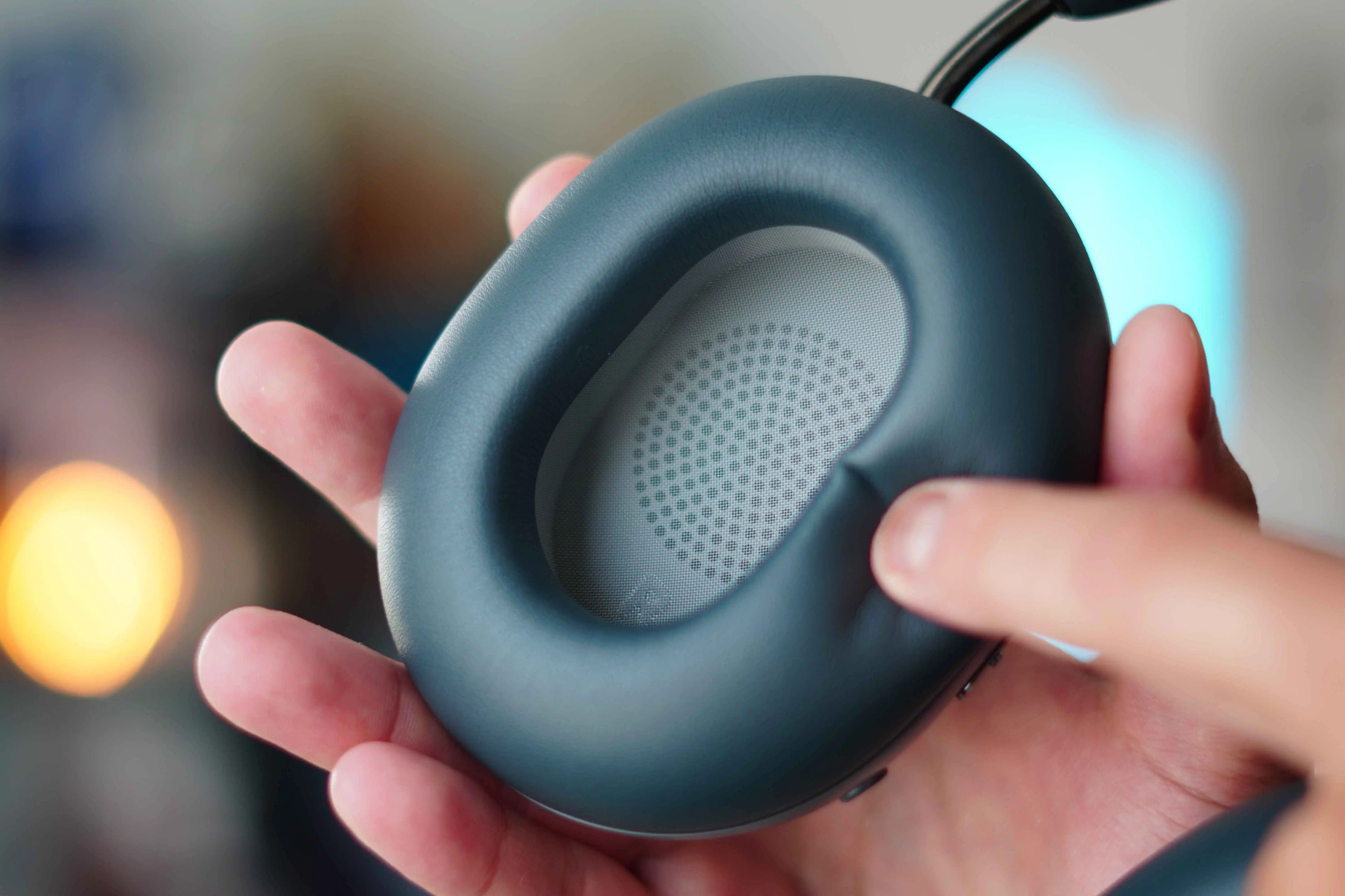 ศึกหูฟังครอบหูพรีเมียม Momentum 5 vs Beats 360 vs Sonos Ace Ultra vs JBL Live 780NC