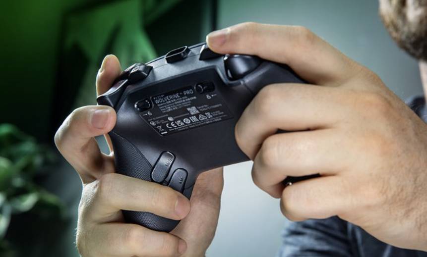 เจาะลึก Razer Wolverine V4 Pro เปลี่ยนมาใช้คอนโทรลเลอร์แบบ capacitive เพื่อสายแข่ง