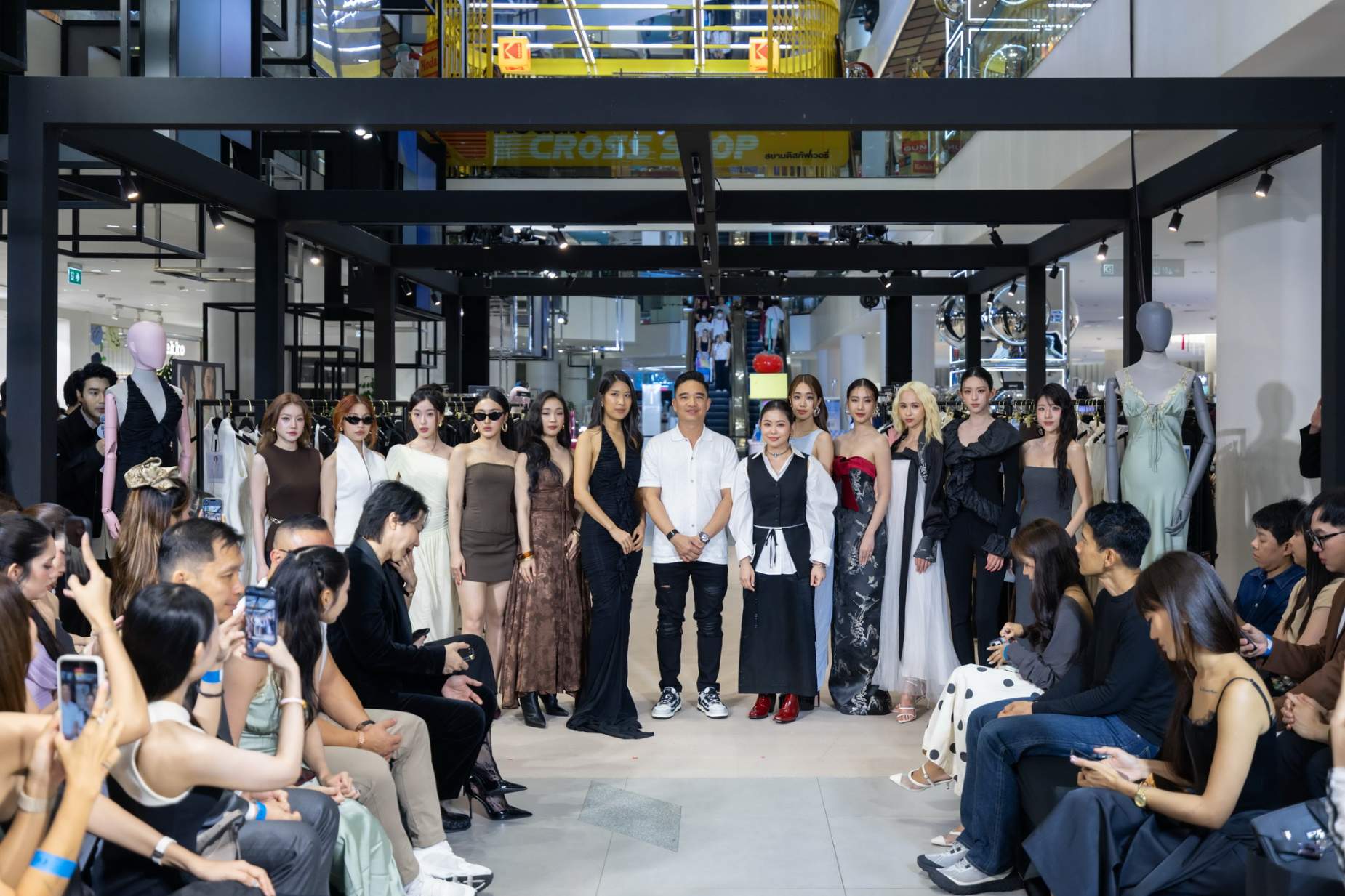 Fashion Revolutionary บนรันเวย์ Siam Discovery จุดพลุปลายทางแฟชั่นยุคใหม่