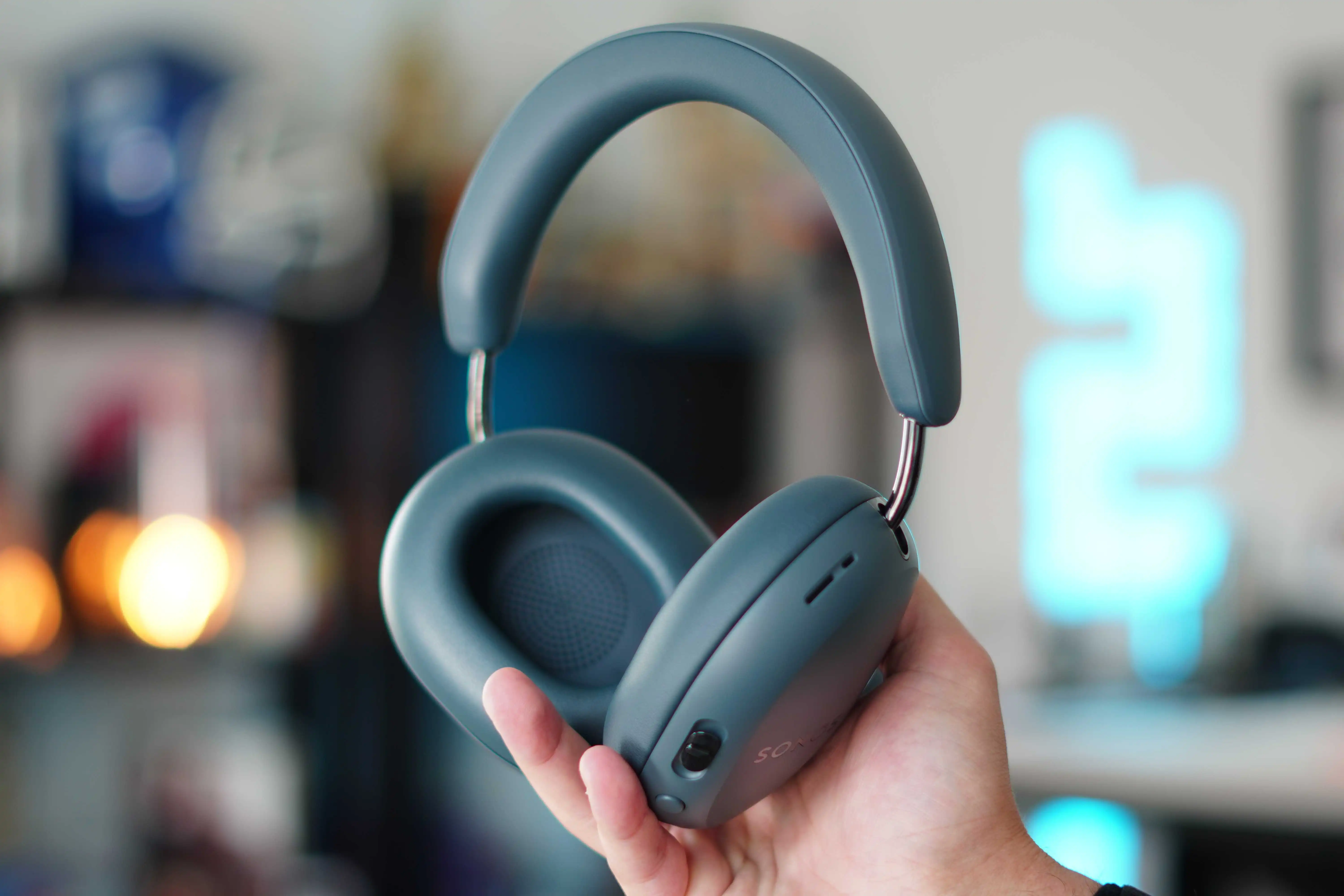 ศึกหูฟังครอบหูพรีเมียม Momentum 5 vs Beats 360 vs Sonos Ace Ultra vs JBL Live 780NC