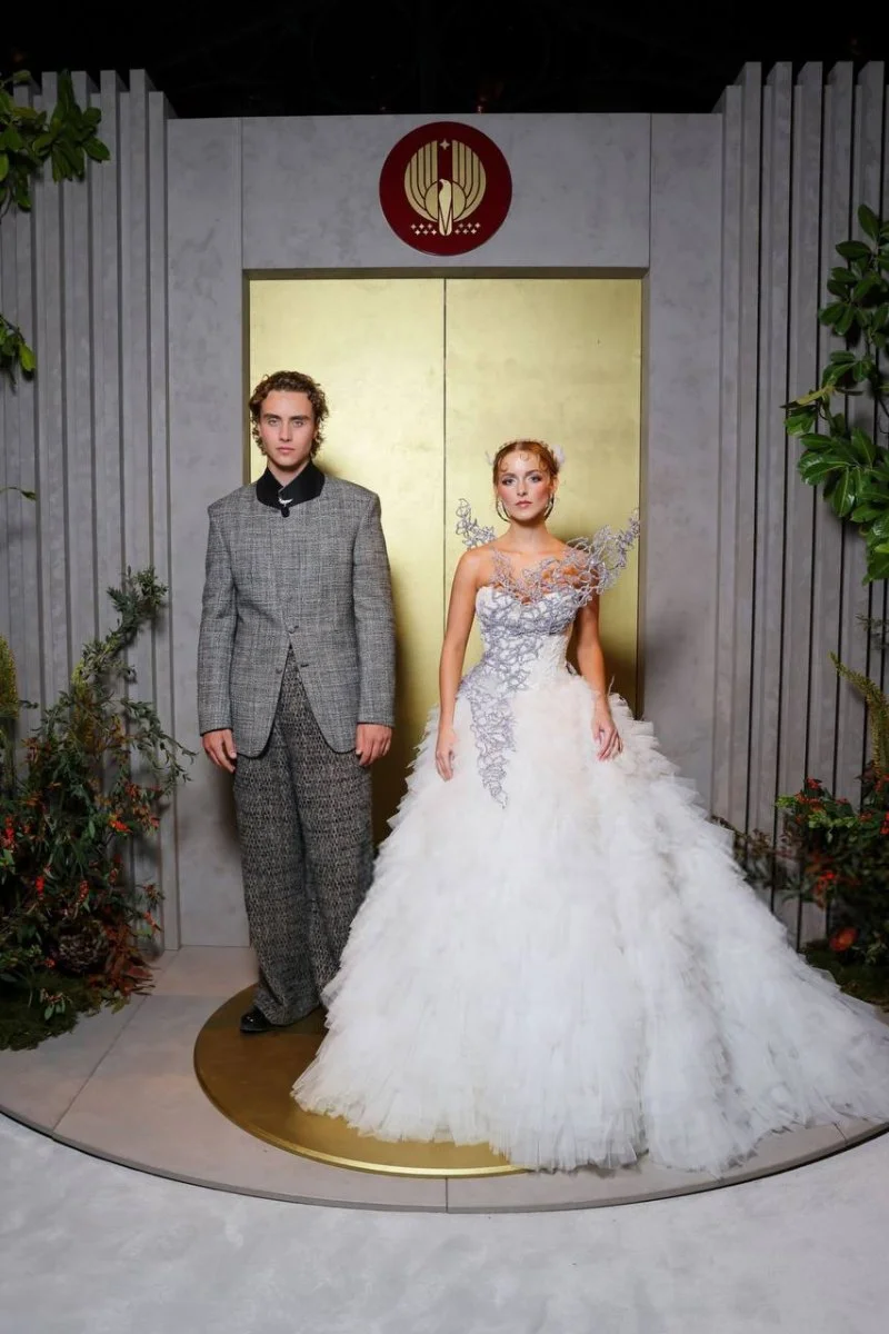 คอสตูม The Hunger Games ยึดหัวหาด Paris Fashion Week
