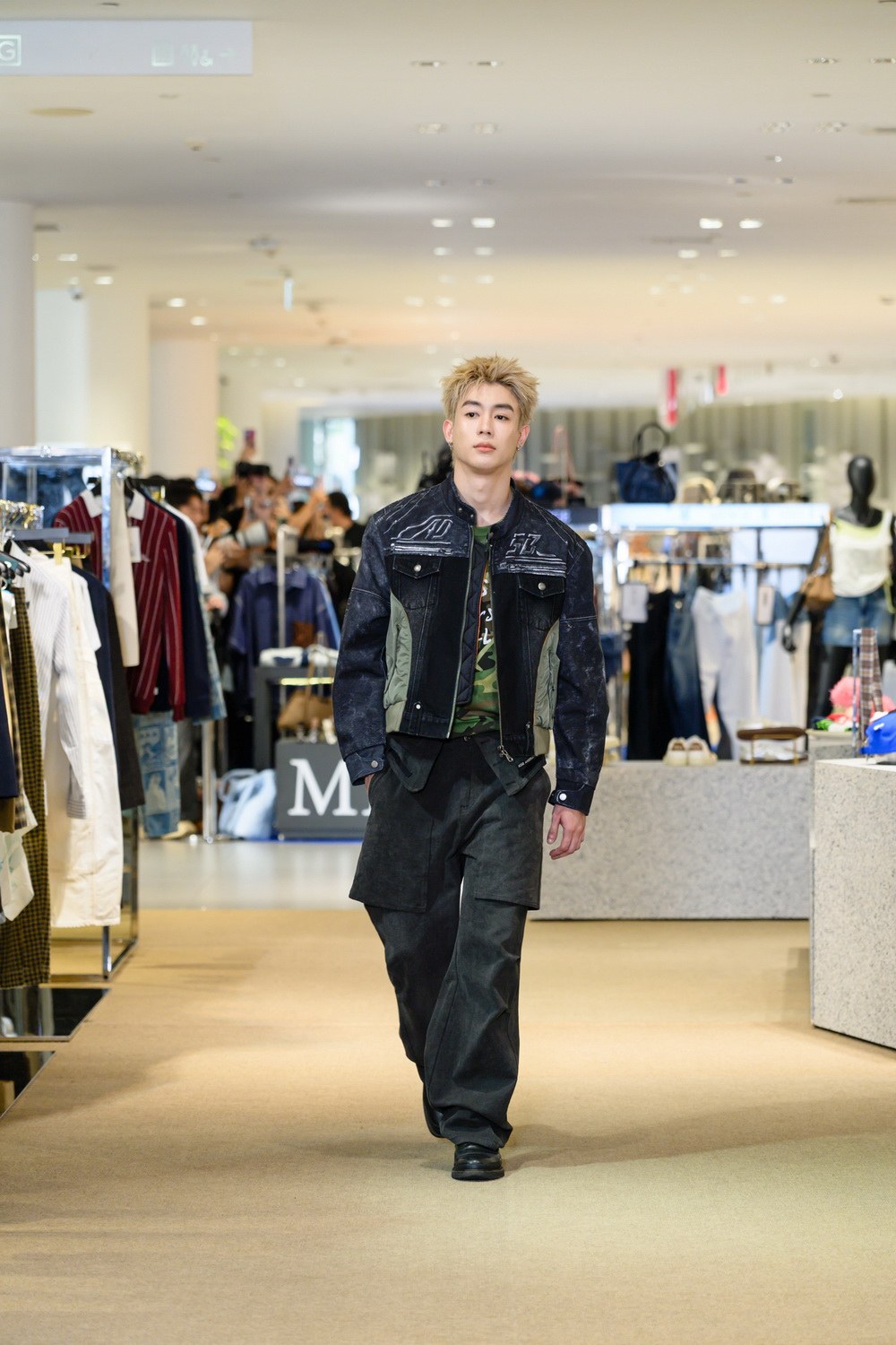 Fashion Revolutionary บนรันเวย์ Siam Discovery จุดพลุปลายทางแฟชั่นยุคใหม่