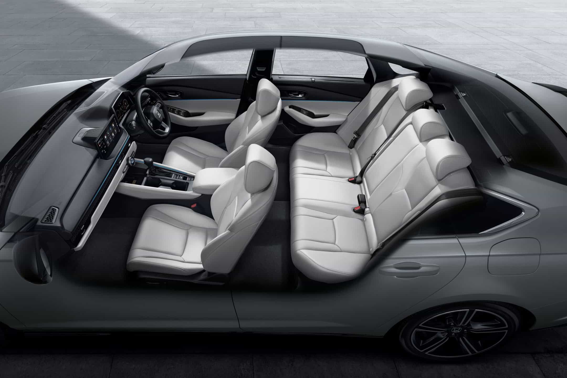 ศึกไฮบริดซีดานและเอสยูวี Honda e:HEV ปะทะ Toyota Corolla Cross Hybrid