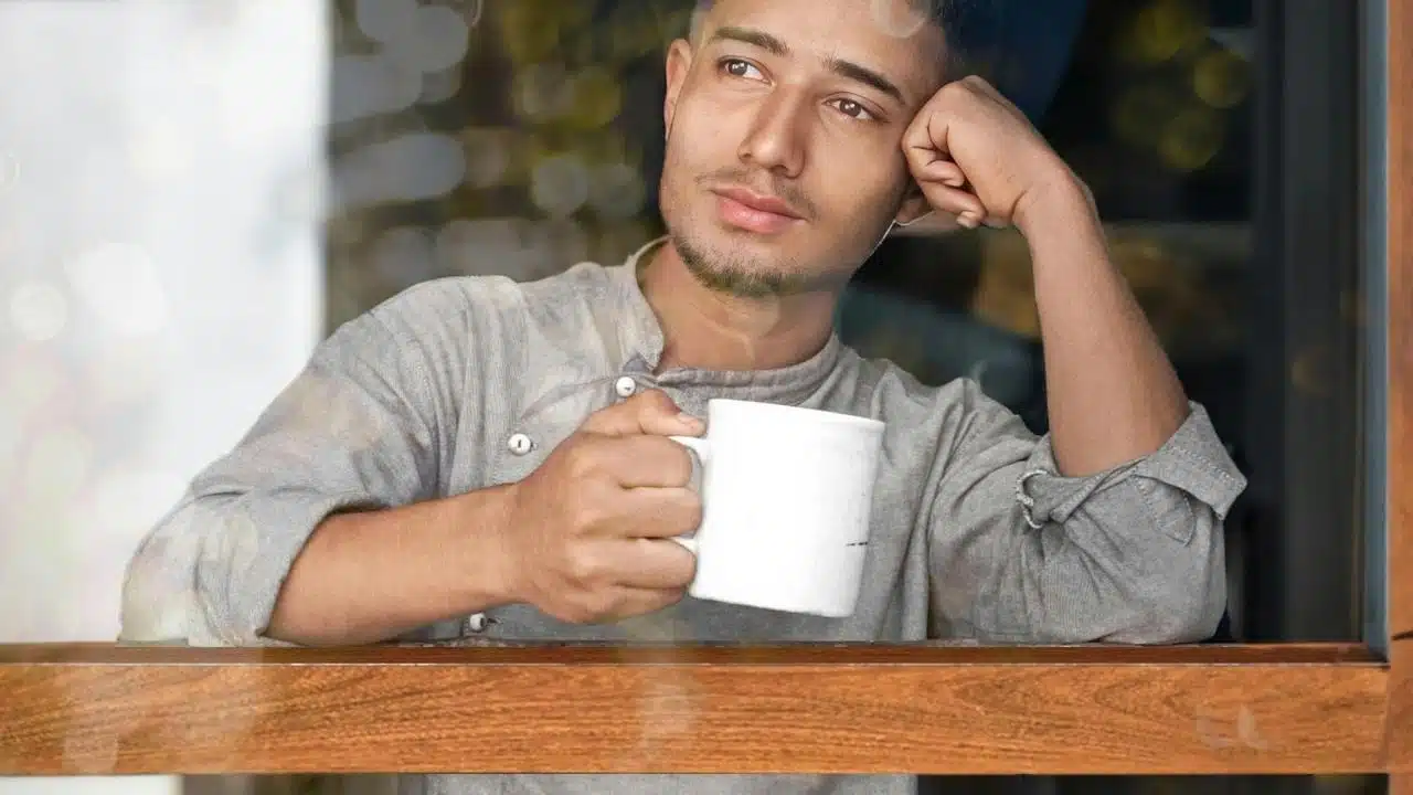 15 สัญญาณว่าแฟนคุณหนุนให้คุณเติบโตมากกว่าพูดสวยๆ