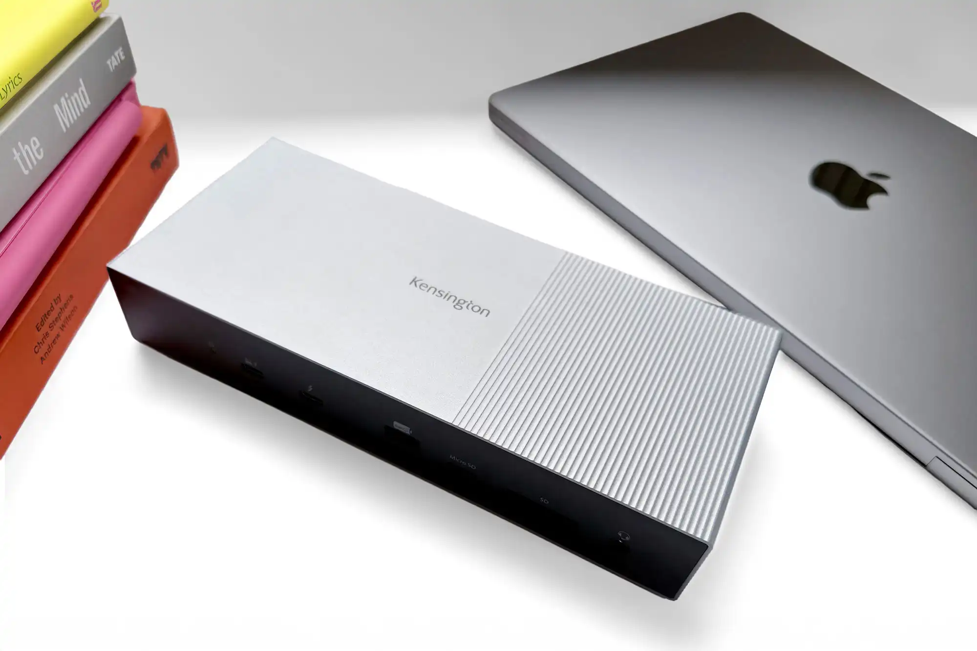 Thunderbolt 4 Docking Station ยกระดับแล็ปท็อปให้เป็นเวิร์กสเตชันมืออาชีพ