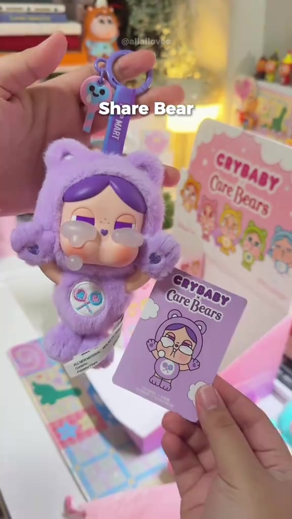 ตุ๊กตาหอย Share Bear สีม่วงพร้อมการ์ดประจำตัวและชาร์มบนสายคล้อง