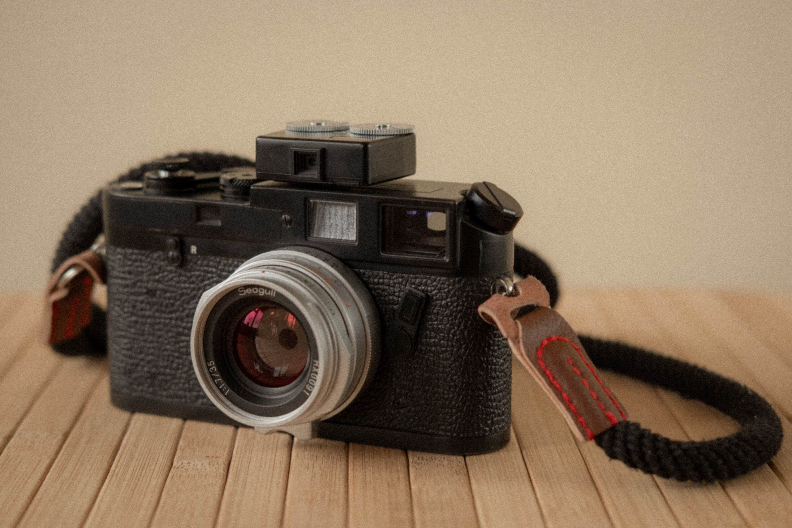 ทำไมกล้อง Rangefinder วินเทจจึงกลับมาครองใจช่างภาพฟิล์ม