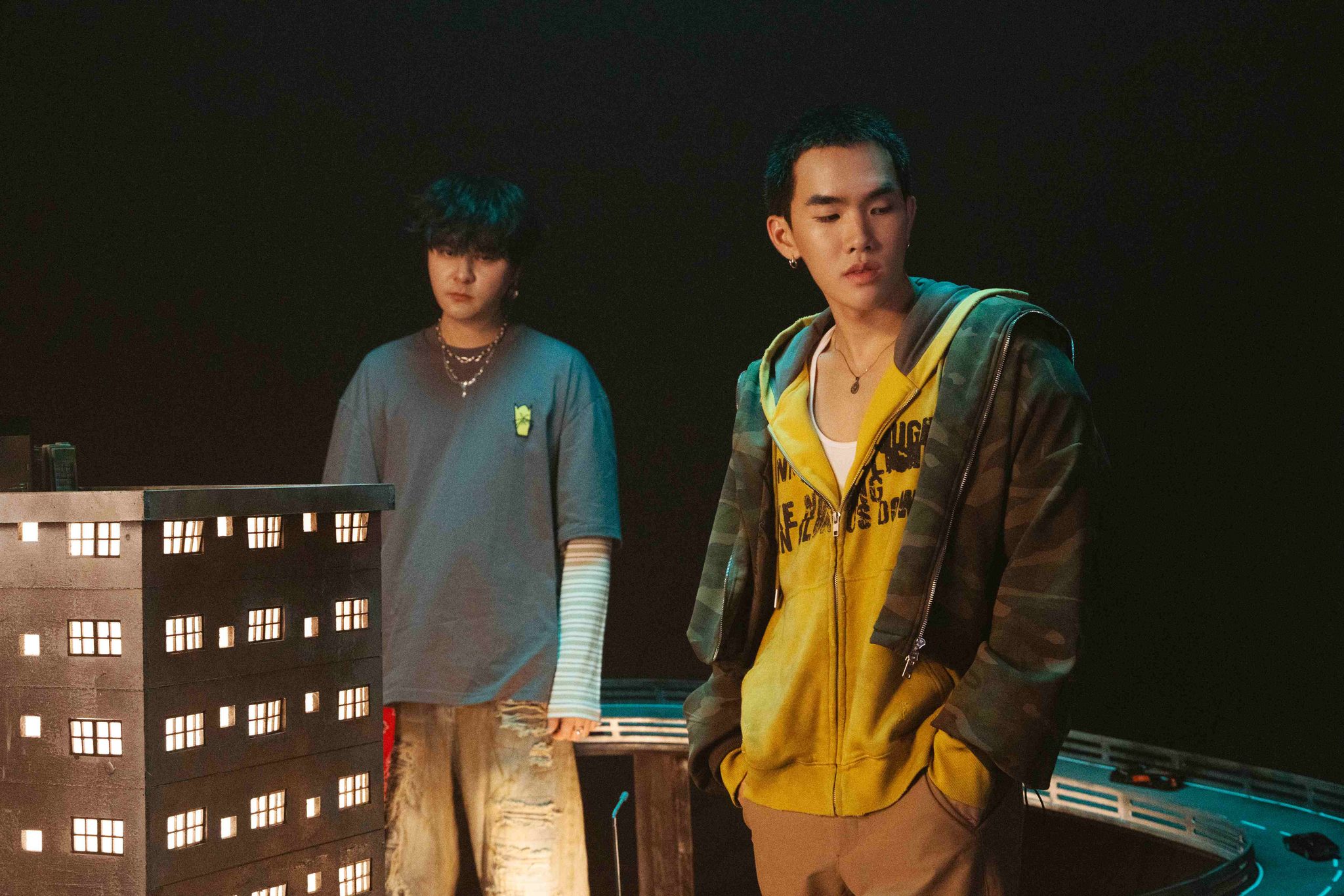 ซิงเกิลใหม่ไทยป๊อปรับฮาโลวีน เมื่อเพลงคอลแลปส์กลายเป็นเวทีโชว์เคมีศิลปิน
