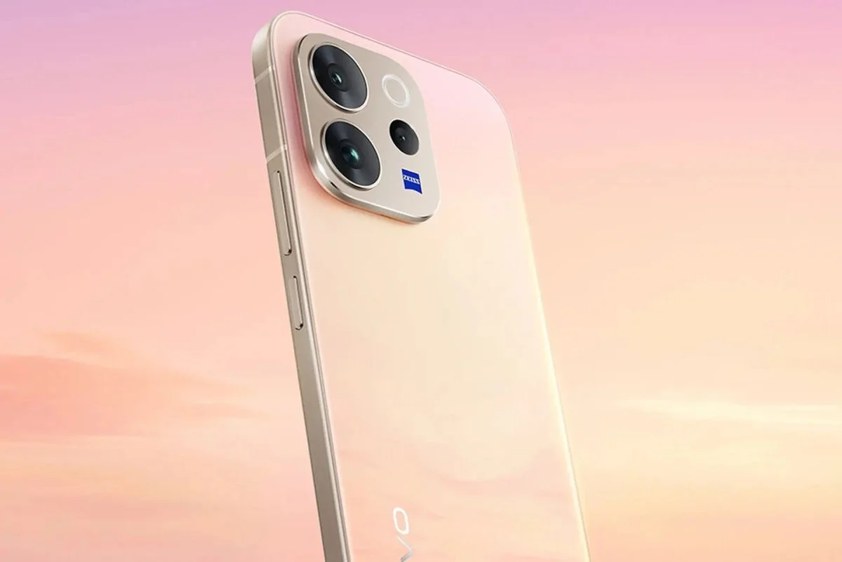 vivo X500E โผล่บน Google Play Console ชัดเจนว่าเล็งกลางตลาดด้วย Snapdragon 7 Gen 4