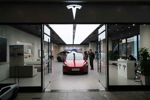 Tesla Roadster เปิดตัว รถสปอร์ตไฟฟ้าบินได้จะพยุงหุ้น TSLA ได้แค่ไหน