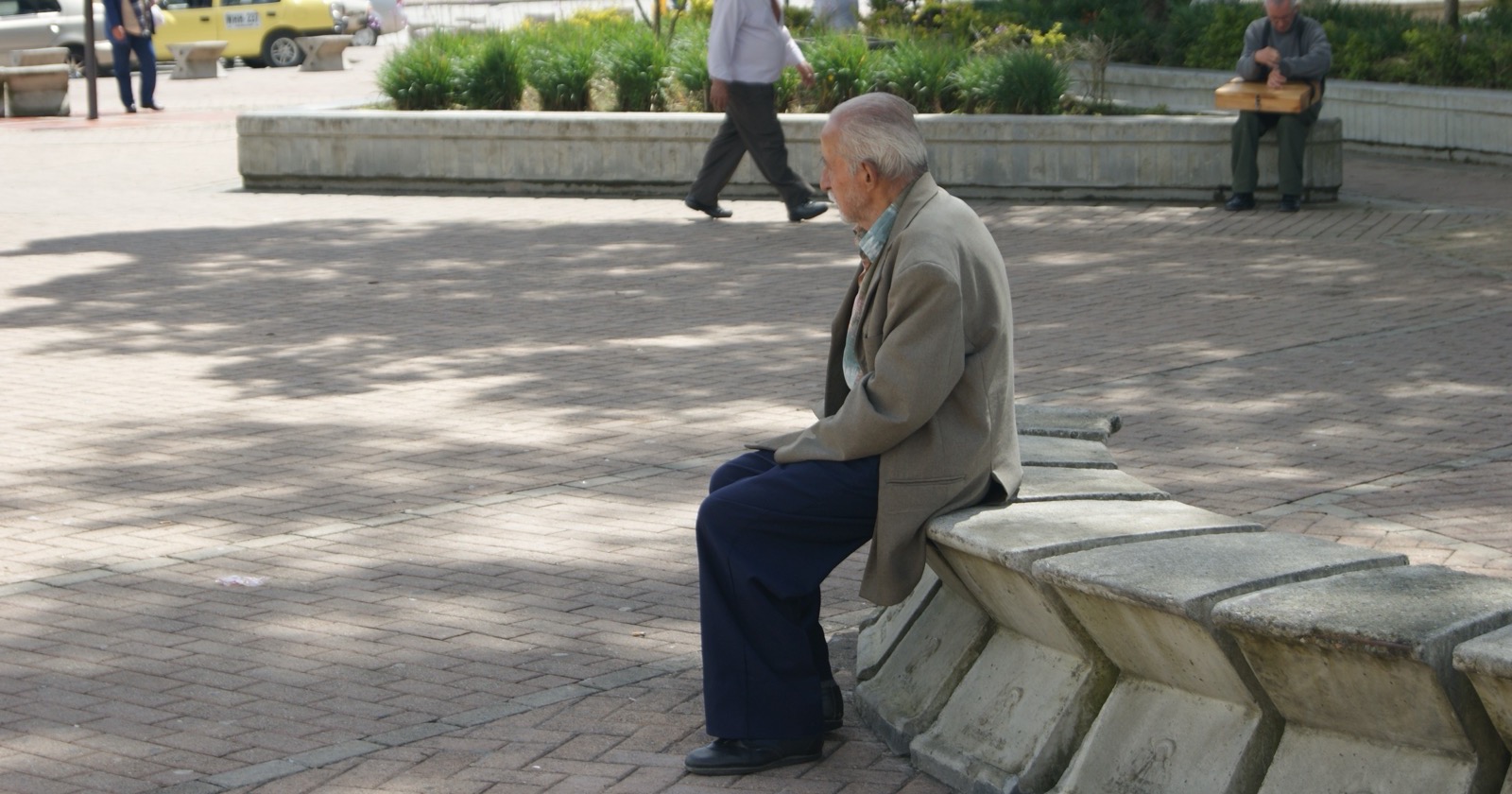 ความเหงาเร่งการสูญเสียความจำในผู้สูงอายุ สมองแก่เร็วเพราะหัวใจว่างเปล่า