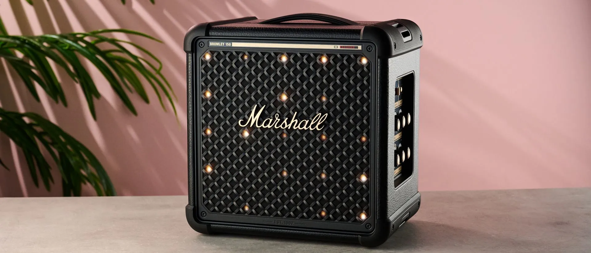 รีวิว Marshall Bromley 150 ลำโพงปาร์ตี้ทรงลูกบาศก์ที่แบตอึดและเบสหนัก