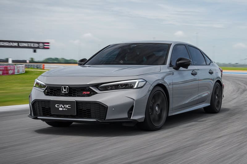 Honda Civic e:HEV vs Accord e:HEV เลือกซีดานไฮบริดคันไหนคุ้มกว่า