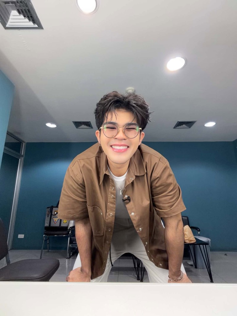 จากงานคนดูไม่ถึงสิบสู่เวทีใหญ่ เรื่องเล่าความพยายามของไรอัล กาจบัณฑิต