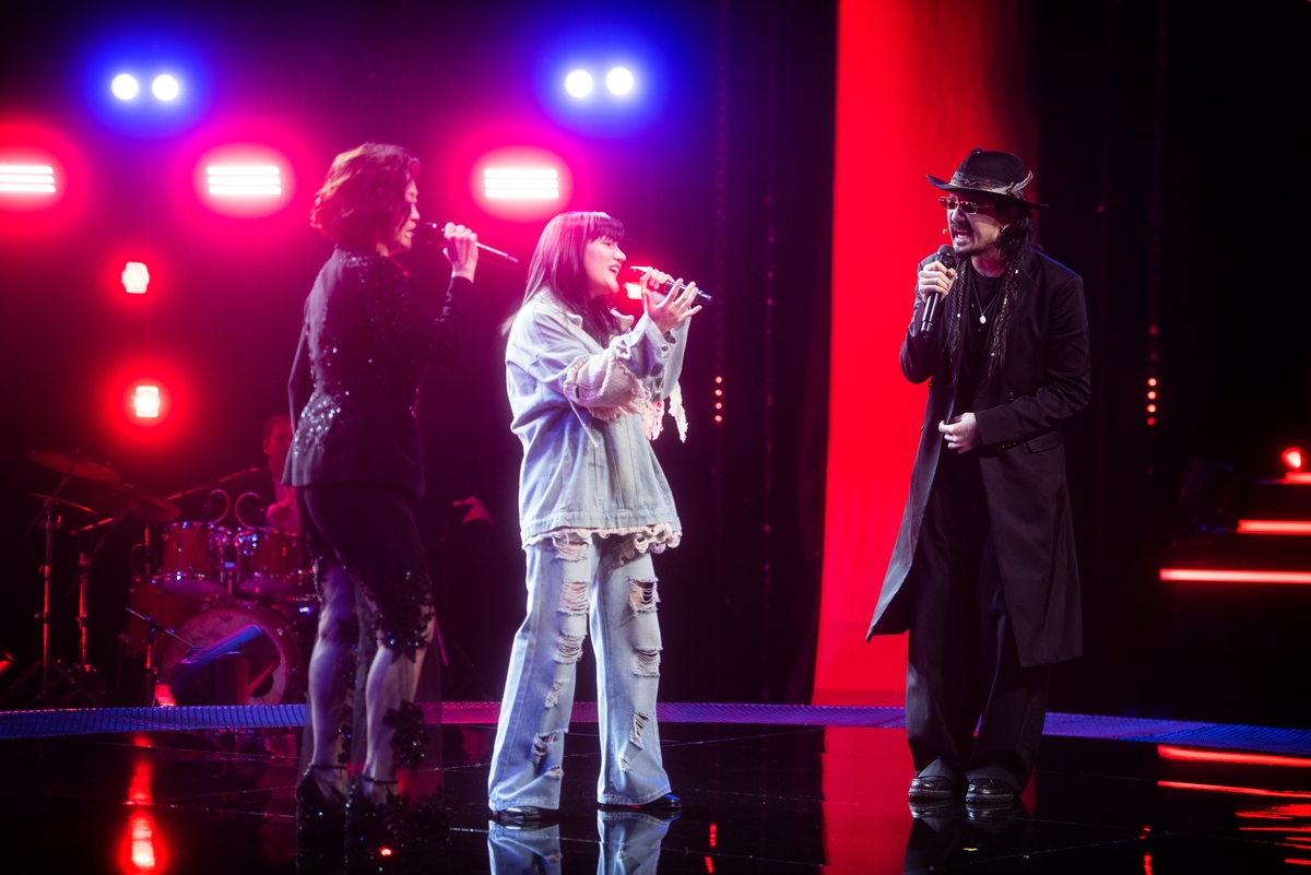 จาก The Voice Kids สู่ 4 โค้ชหันเก้าอี้ เส้นทางร็อกของมิกกี้ บุญญิษา