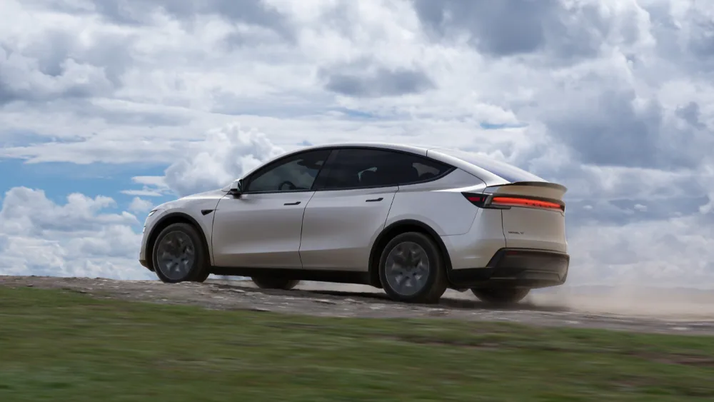 เจาะ Tesla Model Y L Acceleration Boost ฟรี แรง 0-100 ใน 4.5 วินาทีคุ้มแค่ไหน