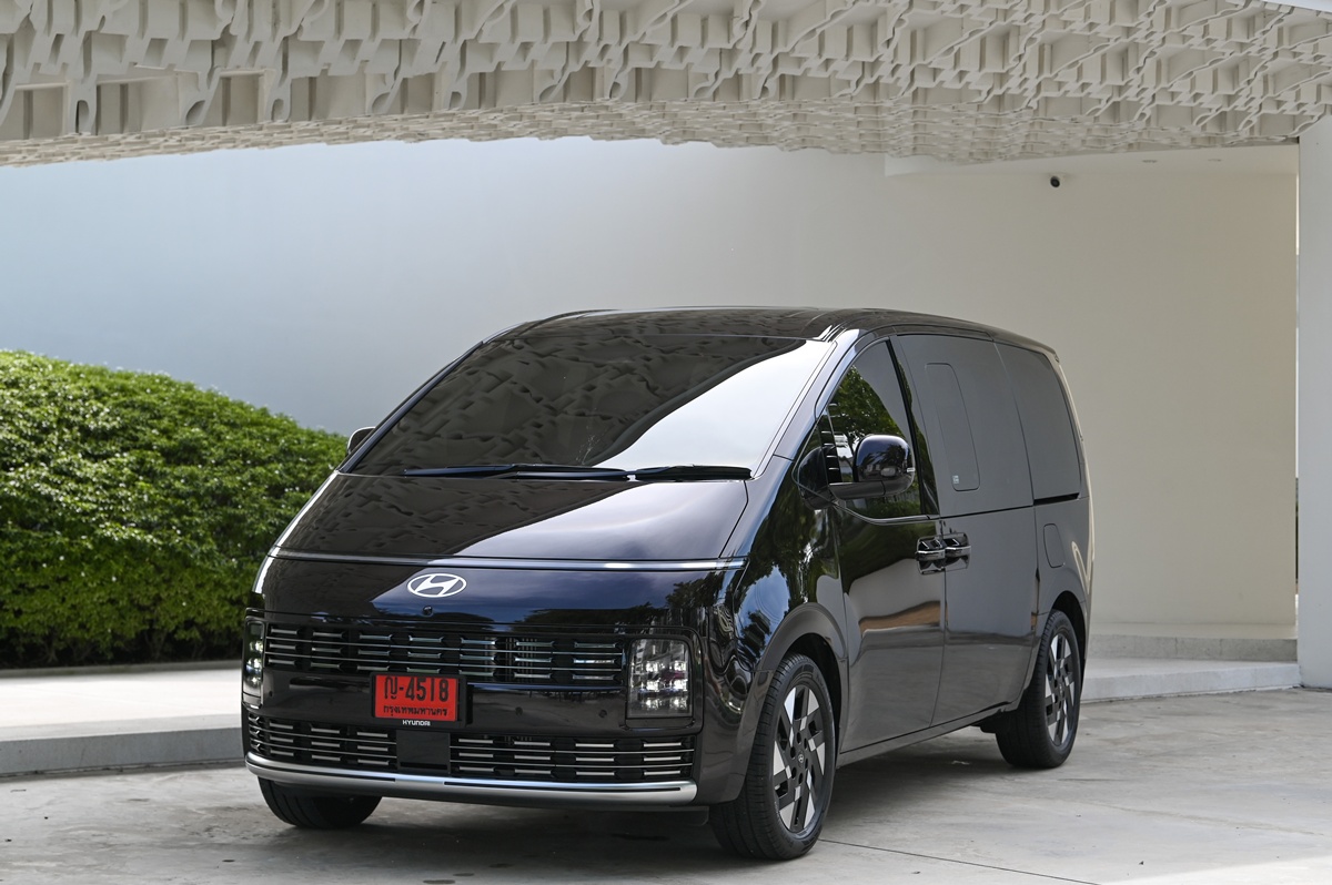 ทดสอบขับจริง Hyundai Staria Hybrid รถครอบครัว 11 ที่นั่งที่พร้อมแทนดีเซล