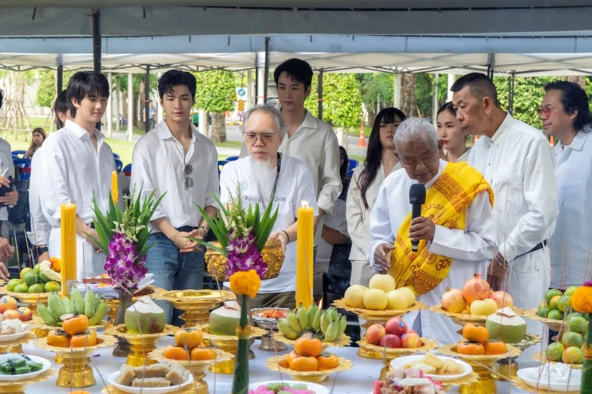 เขย่าวงการซีรีส์วายไทย เมื่อคู่ฮอตแยกทาง แต่โปรเจกต์ยักษ์กำลังรวมดาว