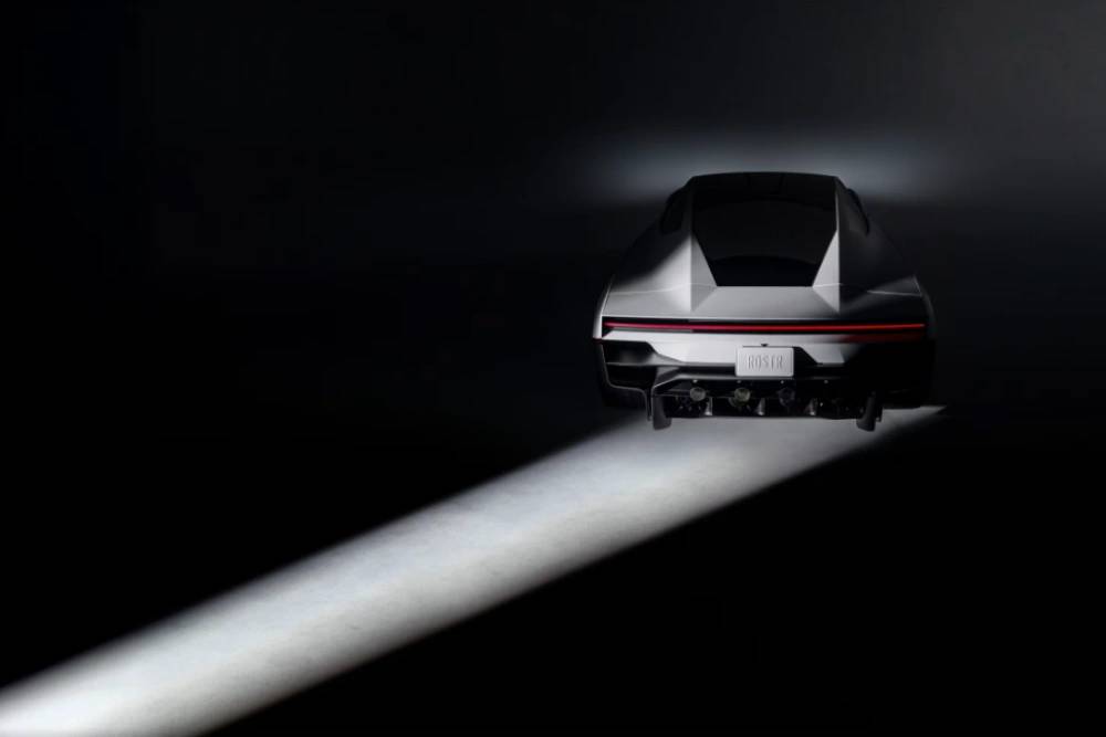 Tesla Roadster SpaceX รถสปอร์ตไฟฟ้าที่กลายเป็นสนามทดลองวิศวกรรม