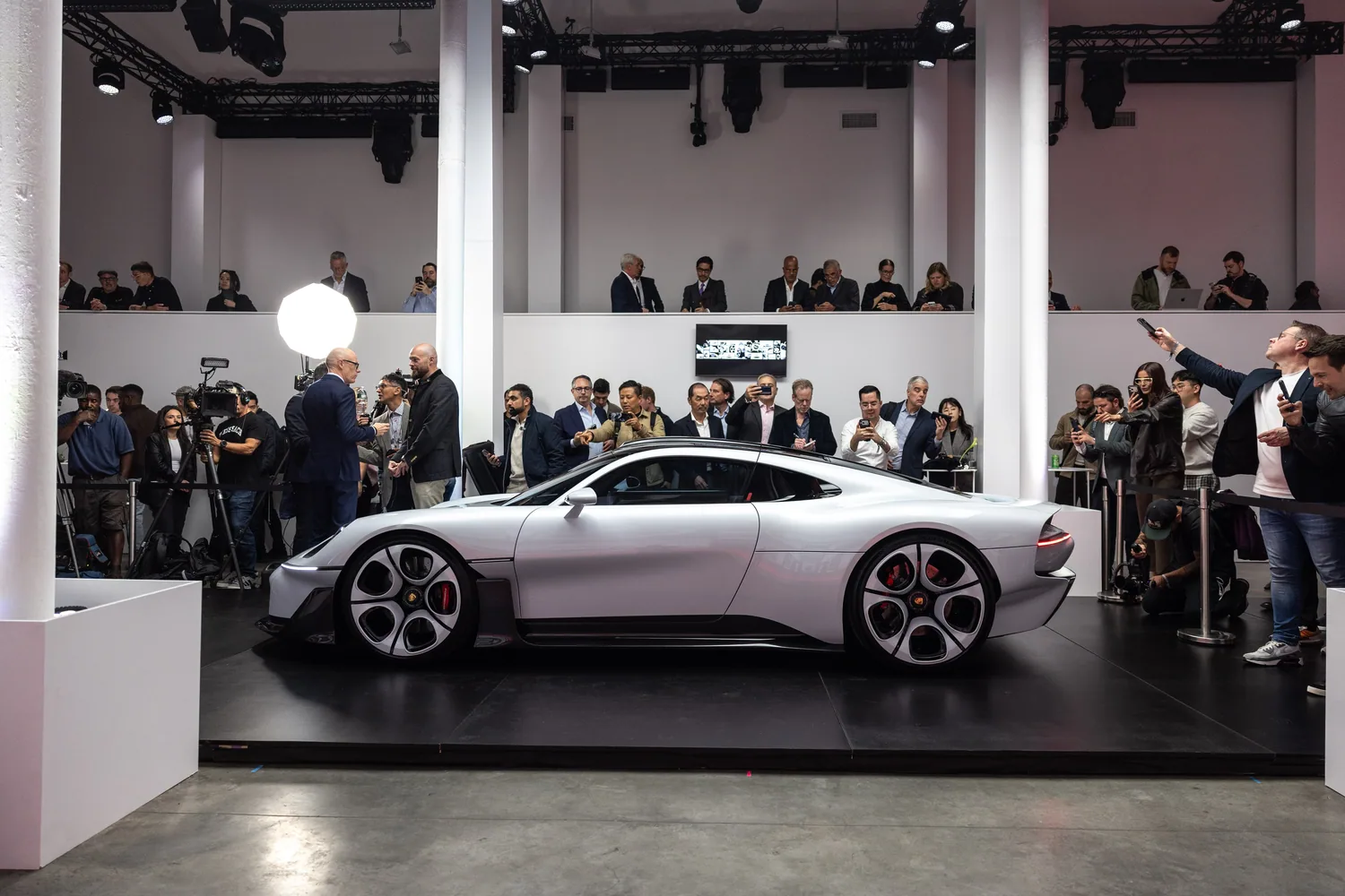 Porsche Mission S จุดเปลี่ยนซูเปอร์คาร์วางกลางเหนือ 911