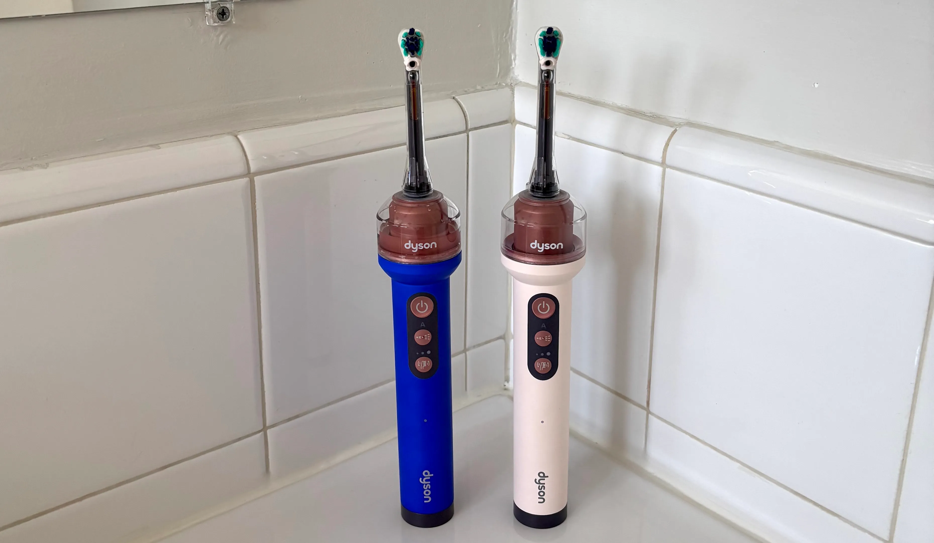 Dyson CameraJet แปรงสีฟันดิจิตอลมีกล้อง คุ้มไหมสำหรับการดูแลช่องปาก