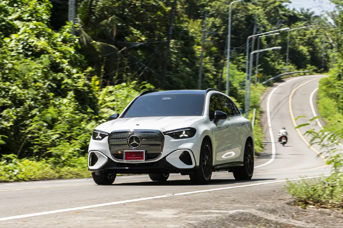 ศึกหรูสายไฟฟ้า Mercedes C-Class Electric vs GLC EV