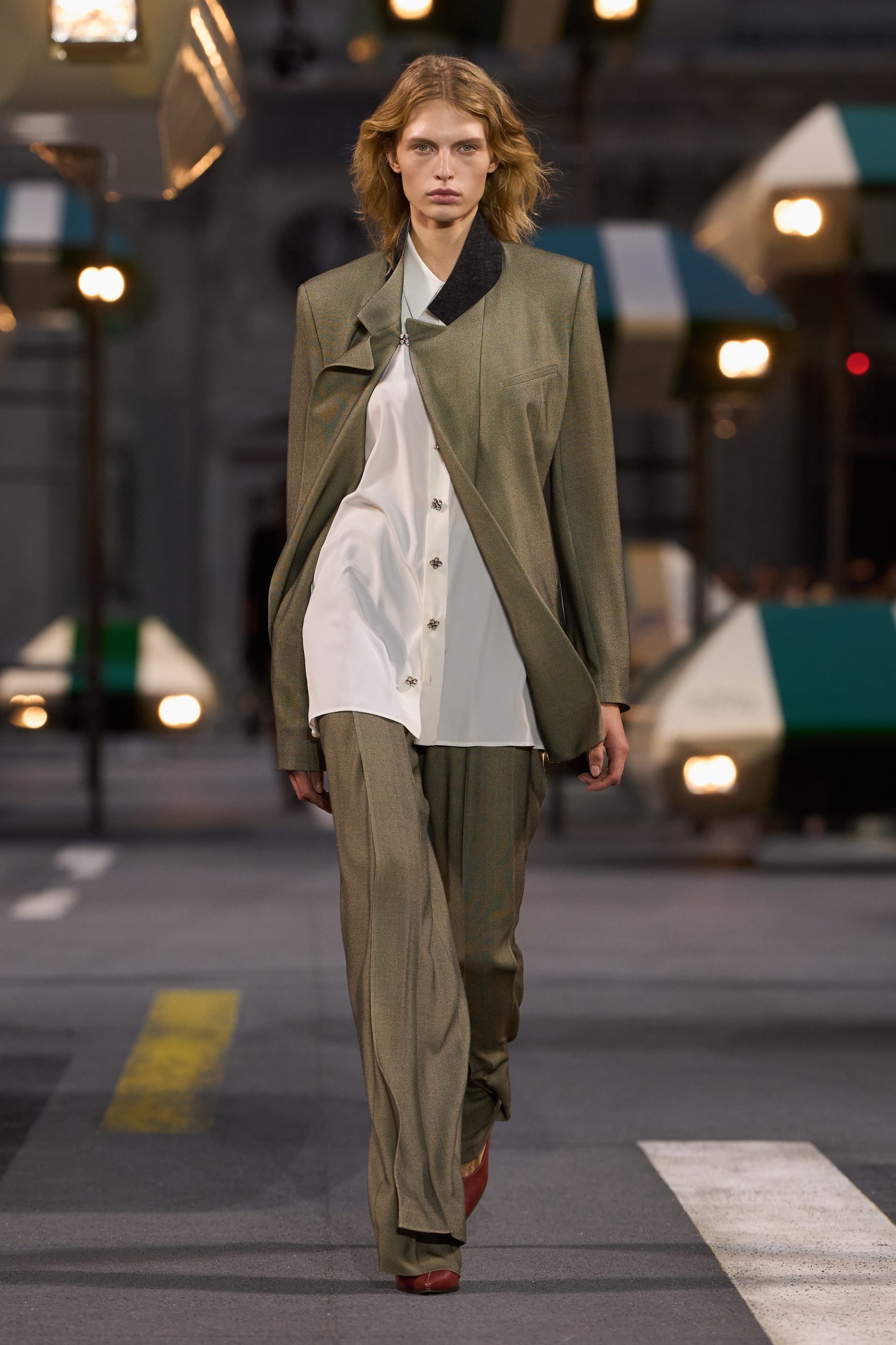 6 บ้านลักซ์นิยาม Spring-Summer ใหม่ จากอิสระของ Balenciaga ถึงจินตนาการไร้ขอบเขตของ Valentino