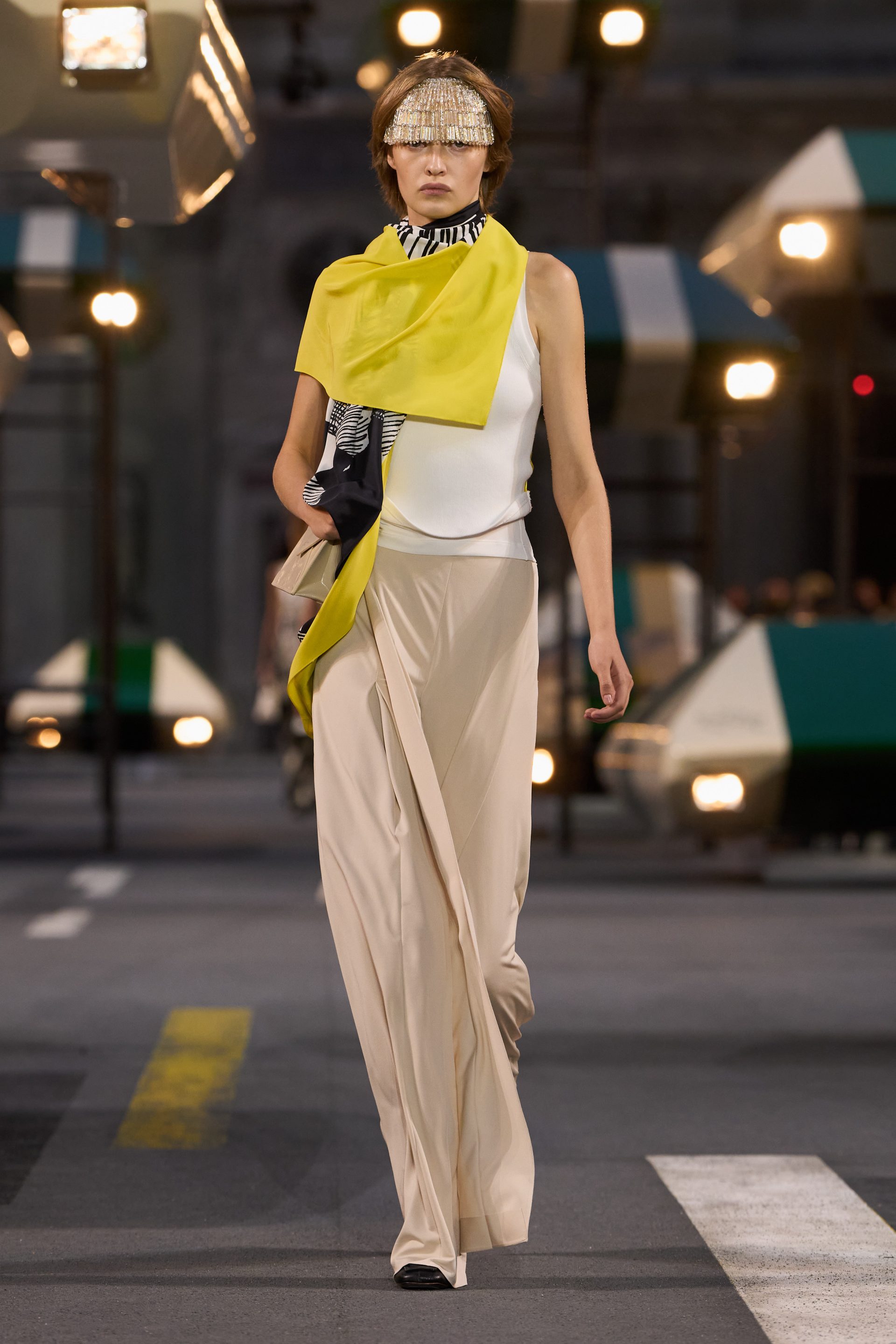 6 บ้านลักซ์นิยาม Spring-Summer ใหม่ จากอิสระของ Balenciaga ถึงจินตนาการไร้ขอบเขตของ Valentino