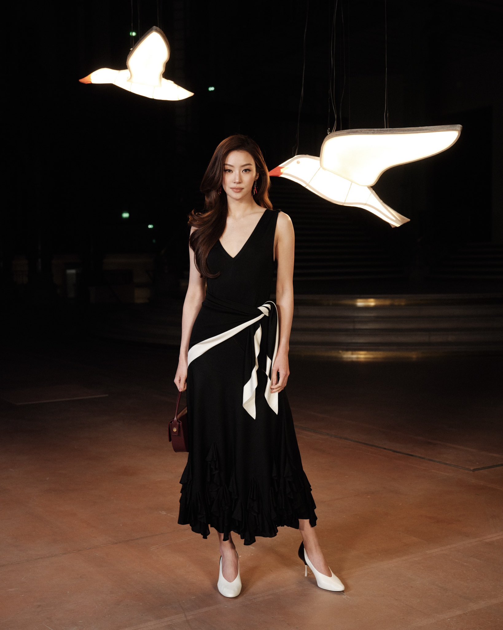 5 คนดังครองชาร์ตแฟชั่นสัปดาห์ Paris Fashion Week ด้วยพลัง EMV