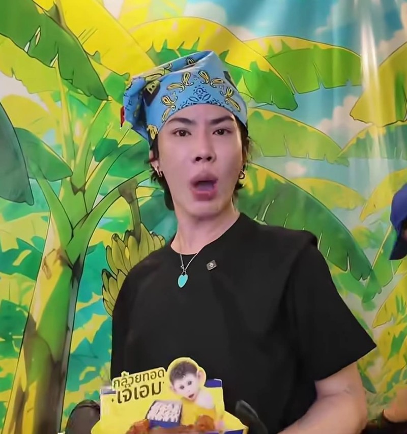 จากไวรัลหน้าฟีดสู่สนามจริง เมื่อดาราเปิดร้านอาหารในตลาดยอดนิยม