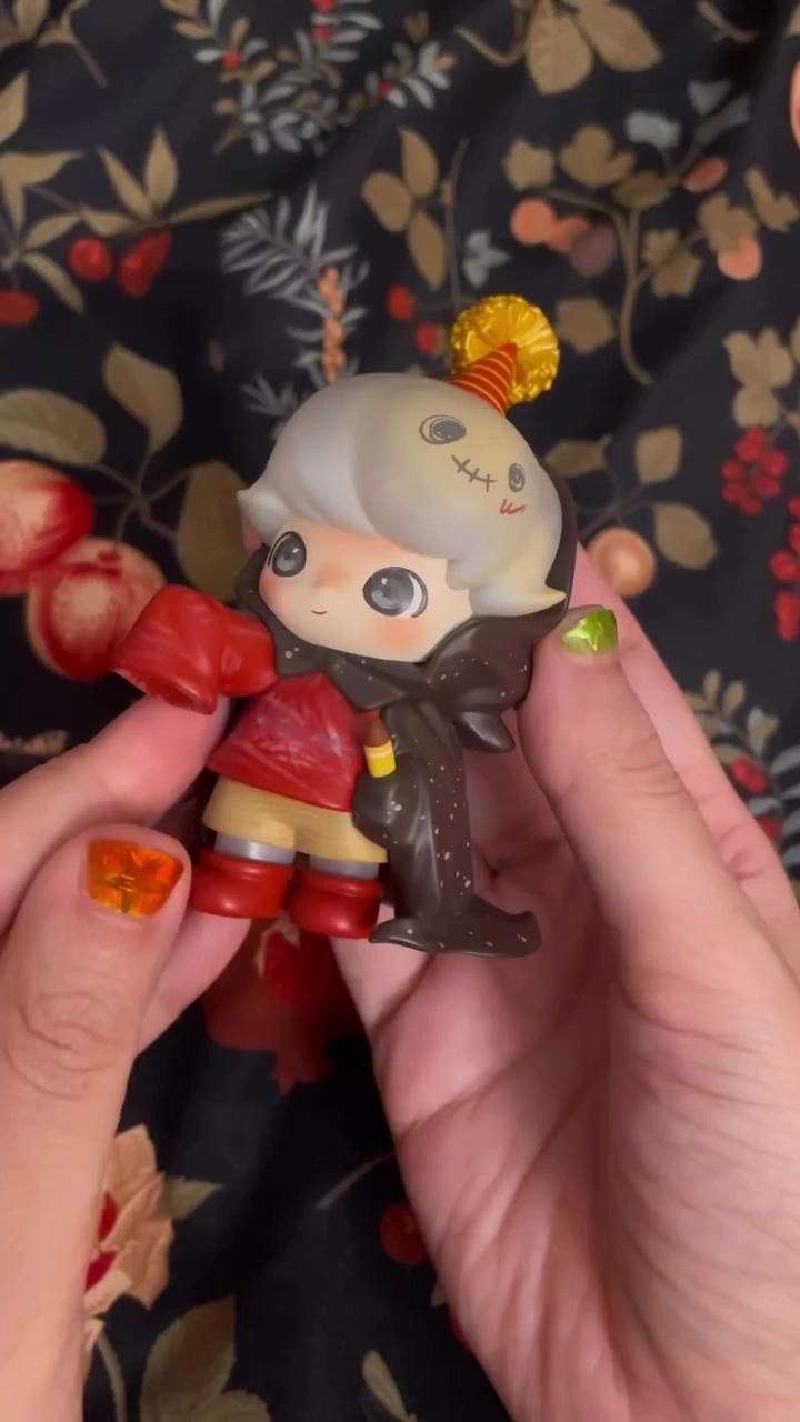 ดิหมู่ ไฟนด์มี ฟิกเกอร์เดี่ยว 1,050 บาท รับฮาโลวีนคุ้มไหม